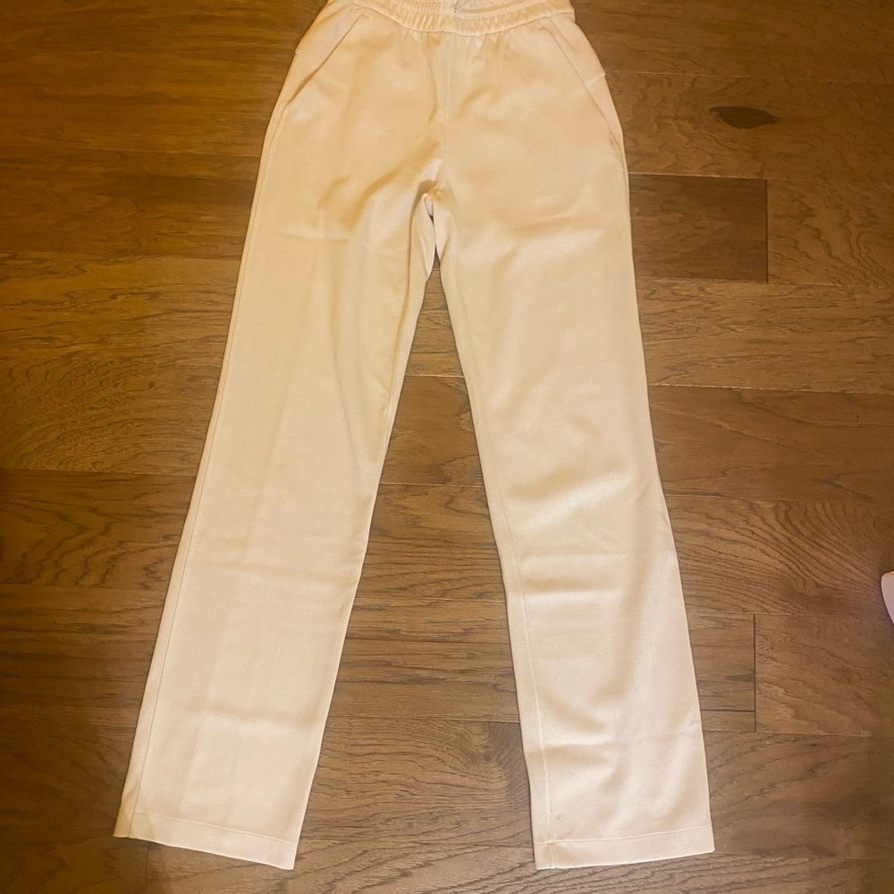 Lululemon Softstreme High-Rise Pant in Bone Size 0